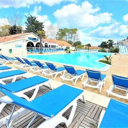 3 Bed House - Sleeps 6 - Parking - Wifi Saint-Jean-de-Monts